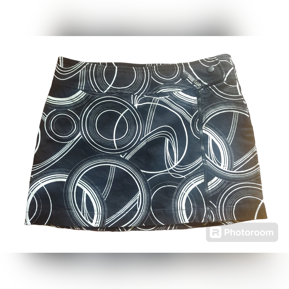 B2G1 FREE! Y2K Black and White Printed Mini Skirt